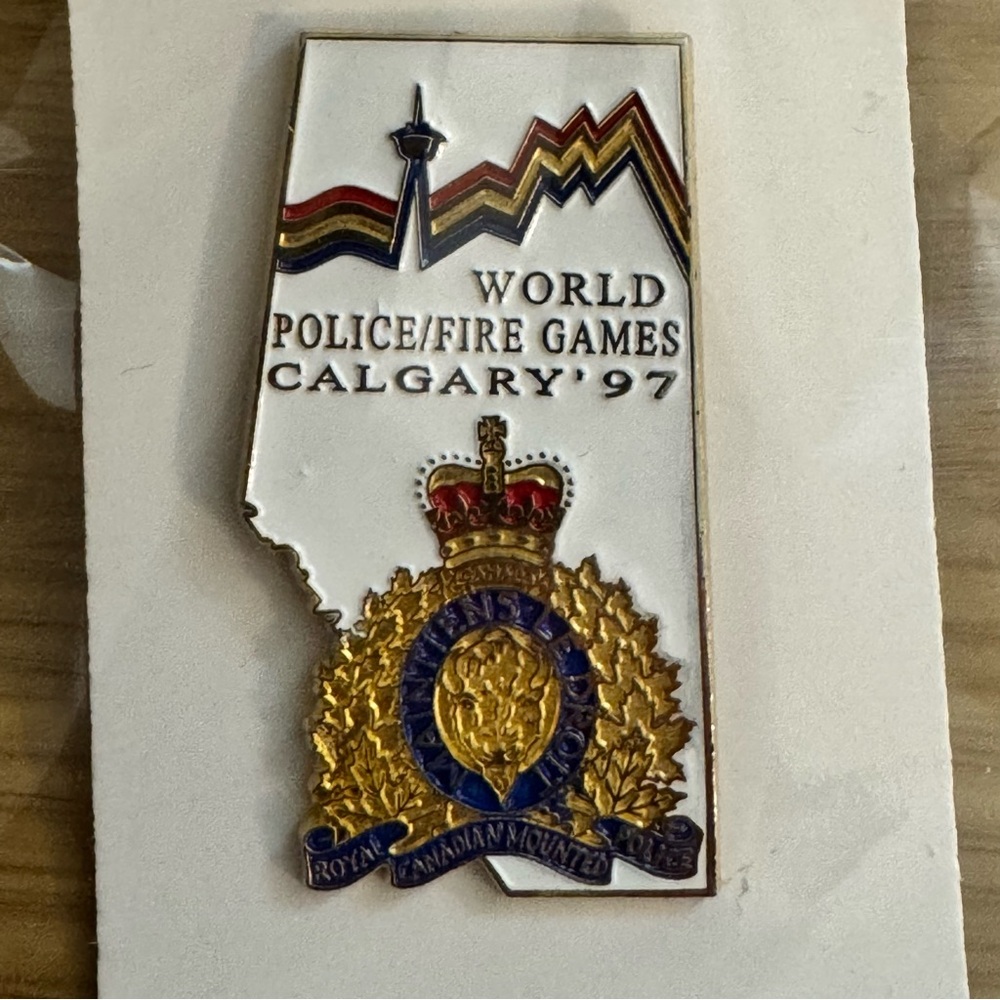 Vintage World Police/Fire Games Calgary 1997 Commemorative Pin